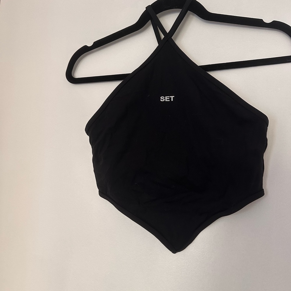 SET Active Black Cropped Halter Tank Top